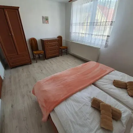 Nyaraló Damal Pri Liptovskej Mare